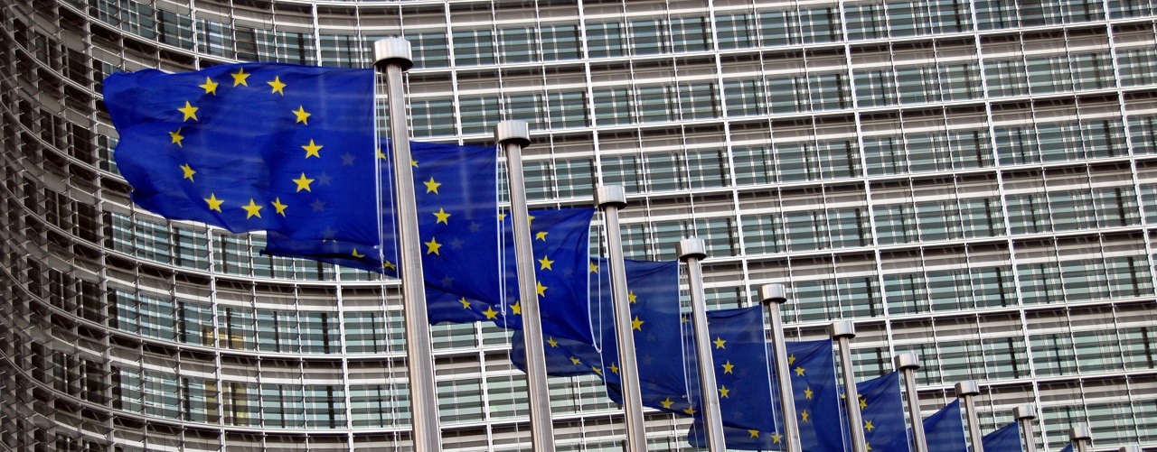 Drapeaux européens devant le Berlaymont
